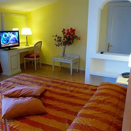 Hotel La Vue D'or 4*