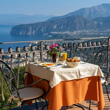 La Vue D'or Σορέντο