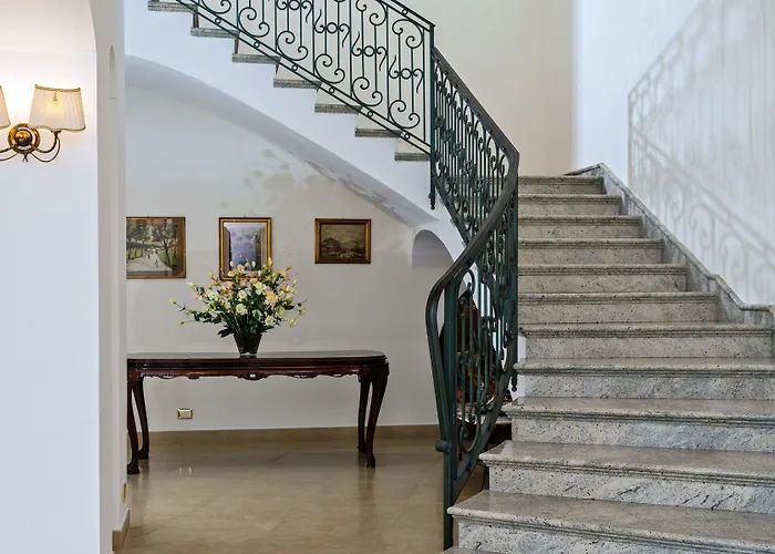 Hotel La Vue D'or 4*