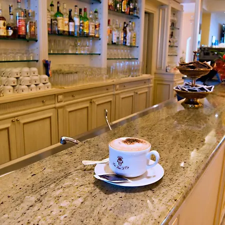 ホテル ラ ヴュ ドール