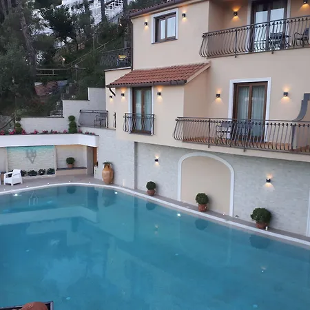 ラ ヴュ ドール