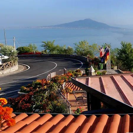 ラ ヴュ ドール ホテル