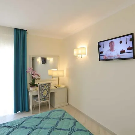 La Vue D'or 4* Сорренто