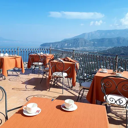 ラ ヴュ ドール 4*