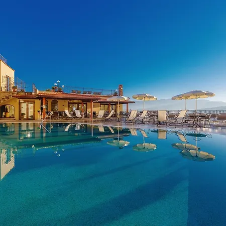 Готель La Vue D'or Сорренто